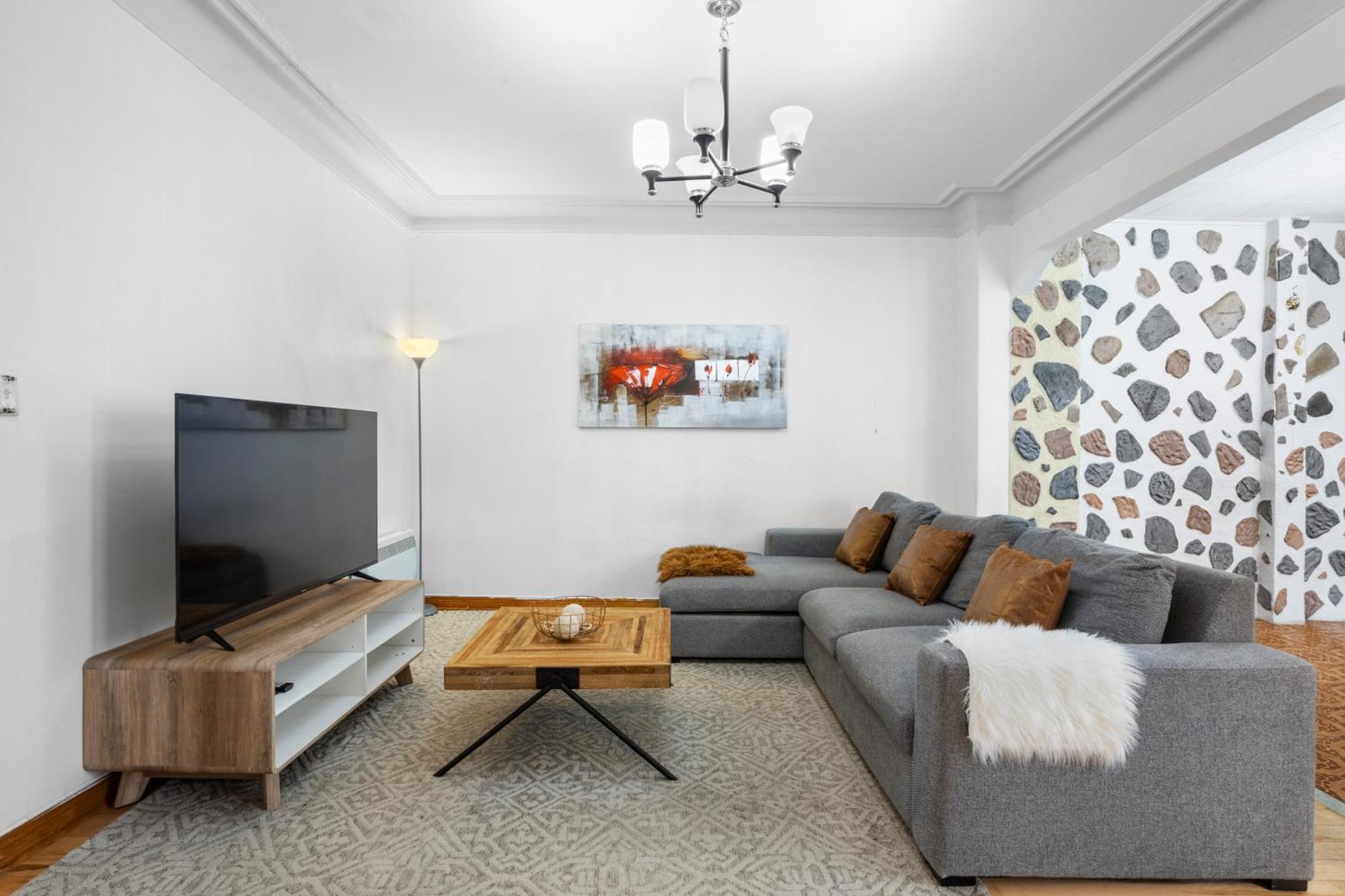 Magnificent 4br In Downtown Mont-royal Appartement Montréal
