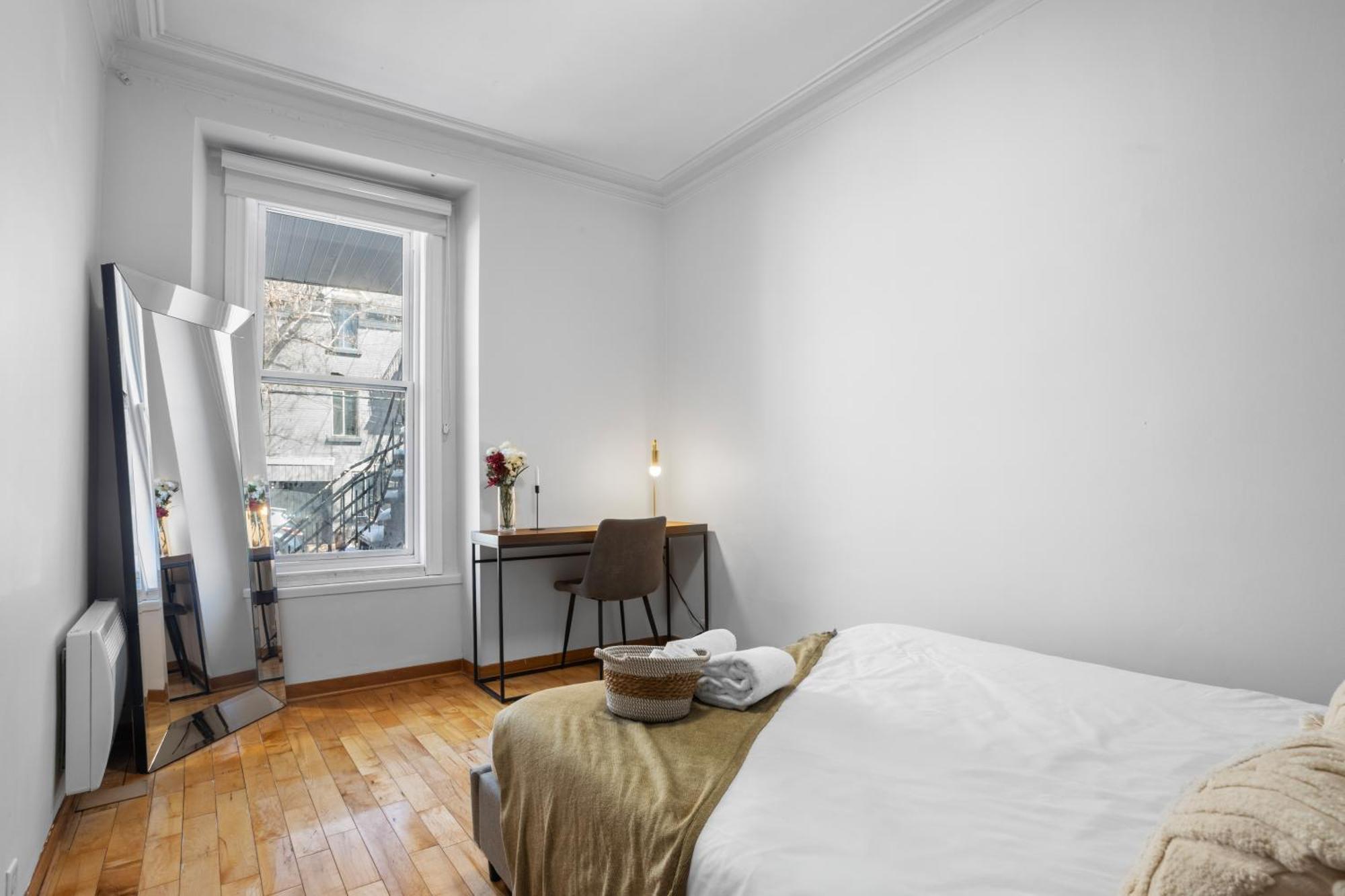 Magnificent 4br In Downtown Mont-royal * Montréal