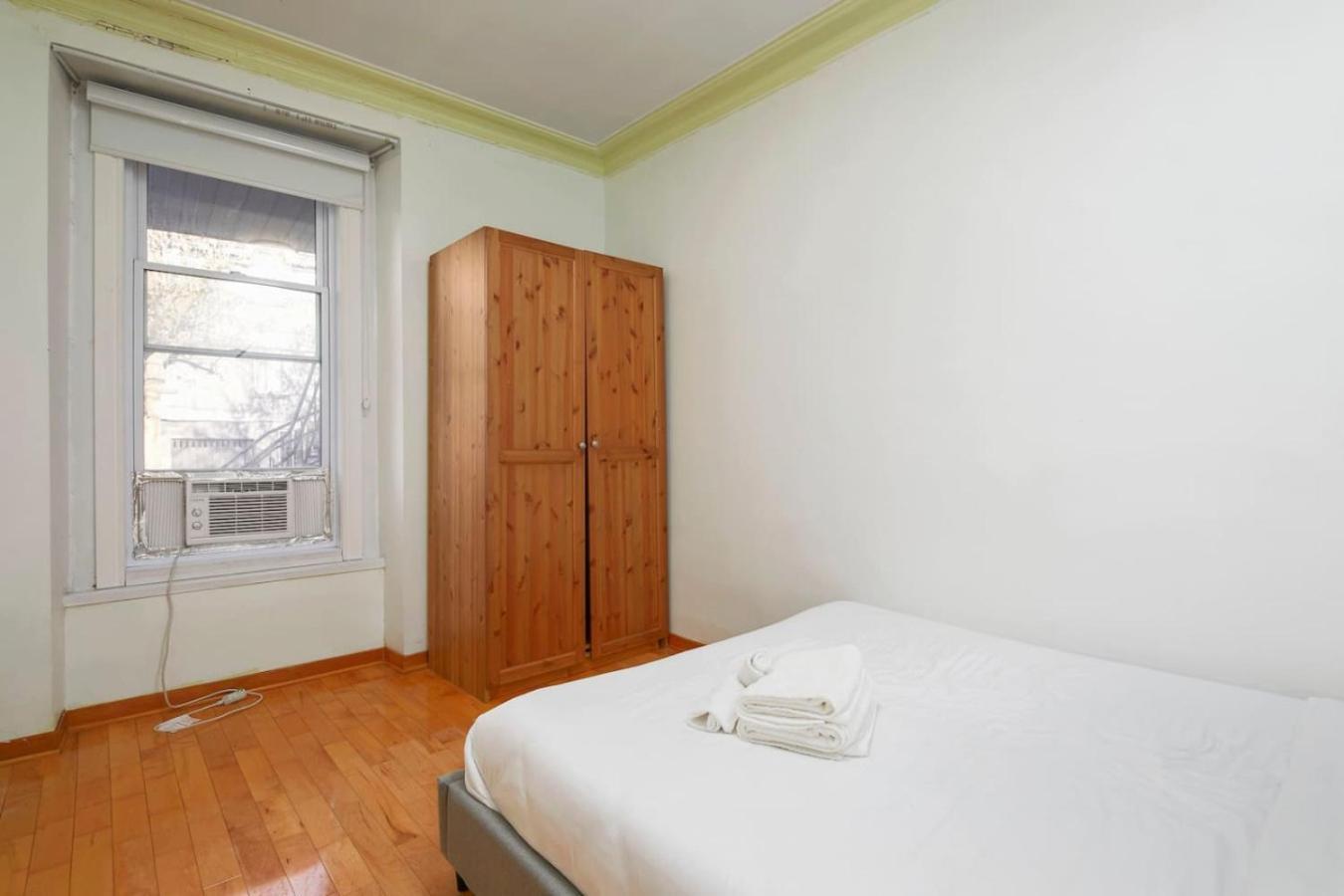 Magnificent 4br In Downtown Mont-royal Zd0 Apartment Montreal