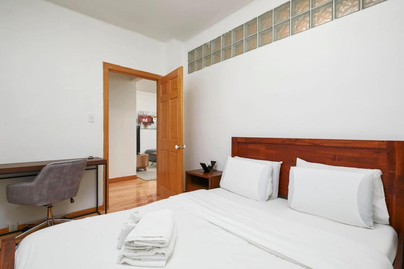 Apartment Magnificent 4br In Downtown Mont-royal Zd0 Montreal