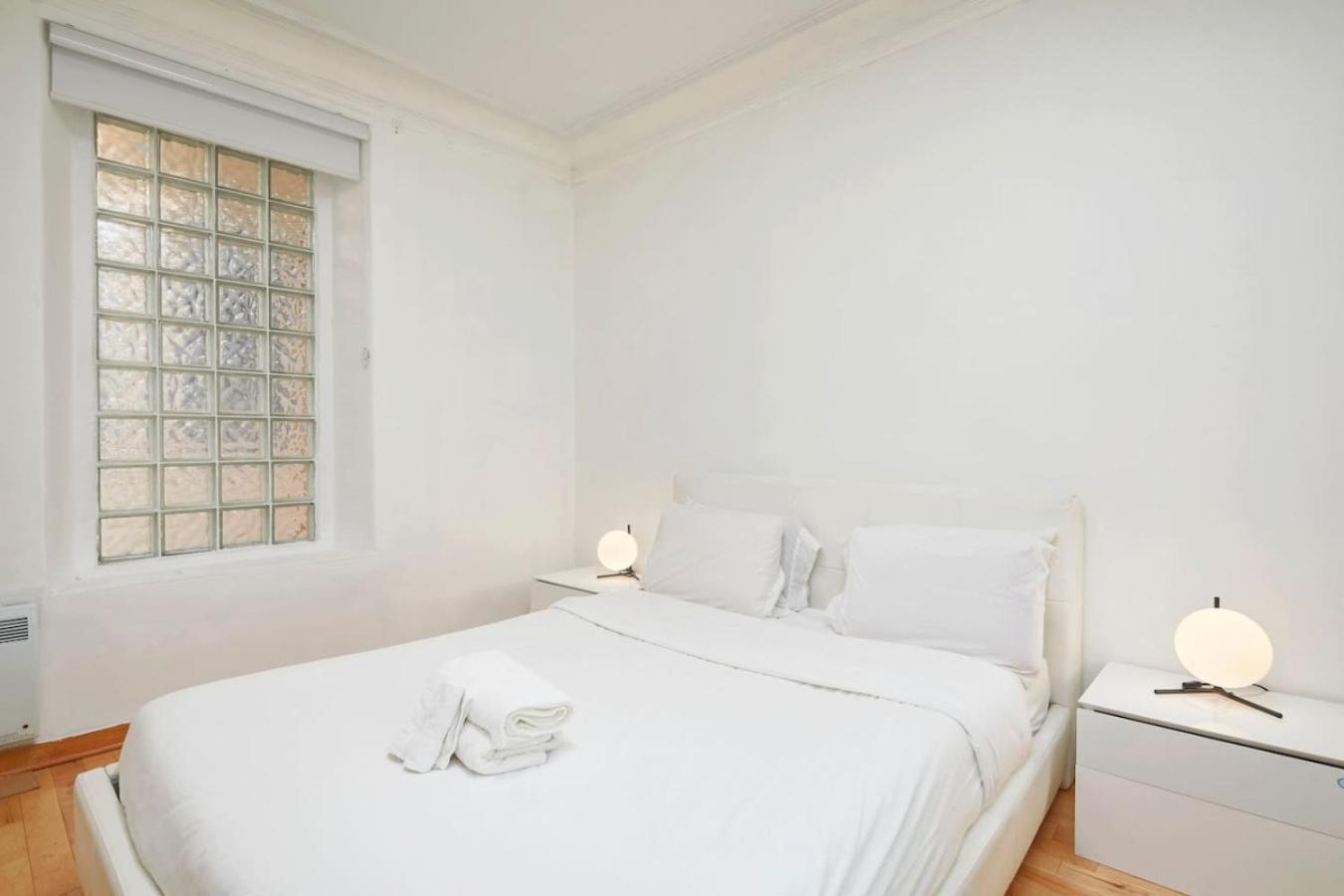 Apartment Magnificent 4br In Downtown Mont-royal Zd0 Montreal