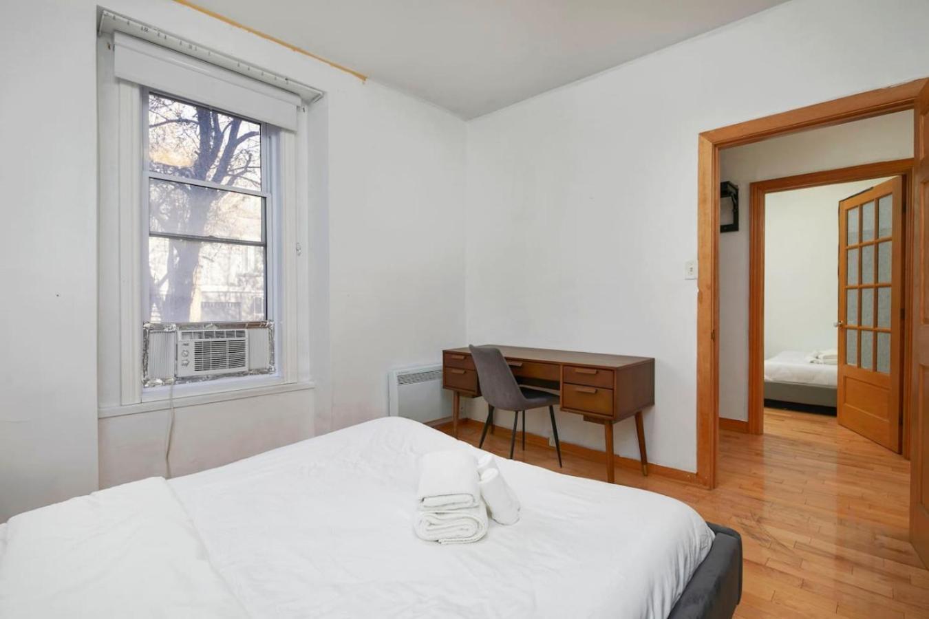 Magnificent 4br In Downtown Mont-royal Zd0 * Montreal