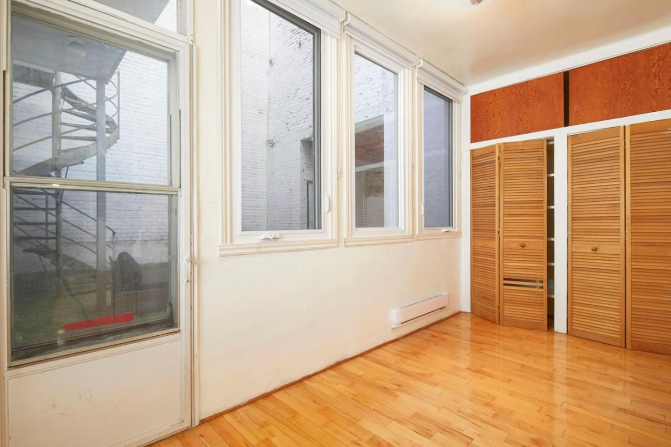 Apartment Magnificent 4br In Downtown Mont-royal Zd0 Montreal