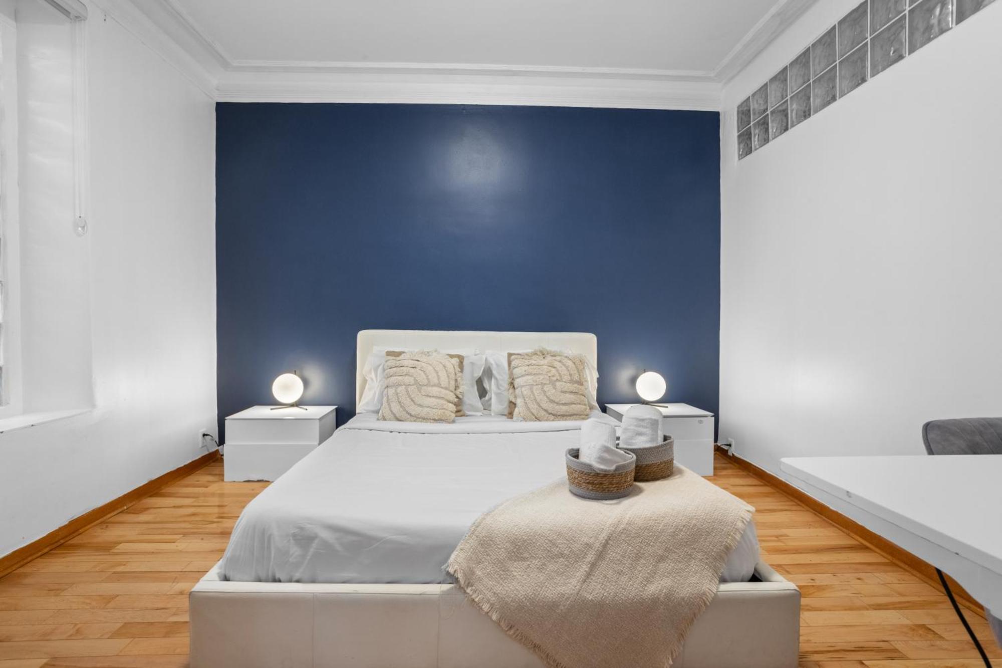 Apartment Magnificent 4br In Downtown Mont-royal Montreal