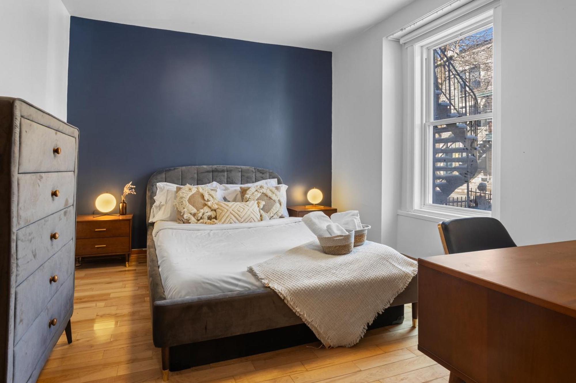 Apartment Magnificent 4br In Downtown Mont-royal Montreal